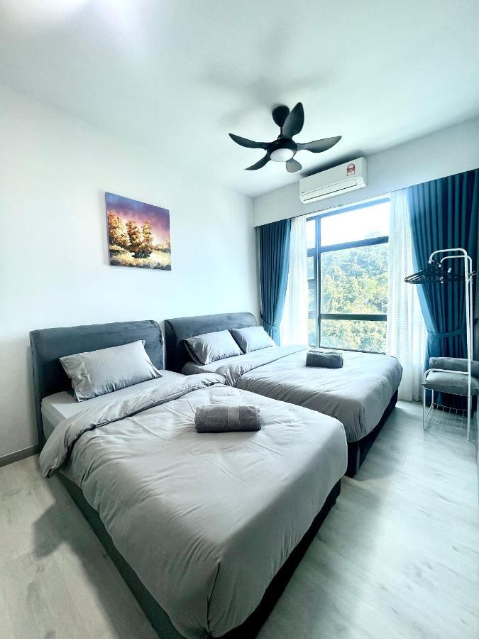 Botiza Suites At Jesselton Quay Кота-Кинабалу Экстерьер фото